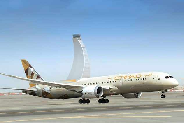 Etihad stuns visitors to Mall of the Emirates with 50% flight discounts